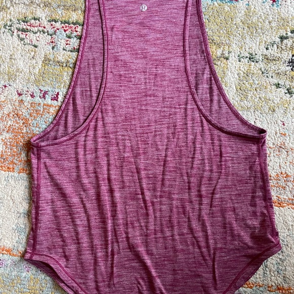 Lululemon loose fit tank - Picture 3 of 5